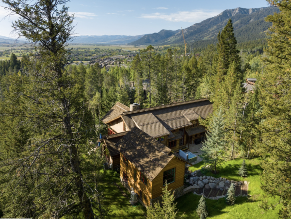 Enviable Ski-in, Ski-out Vacation Home in Teton Village